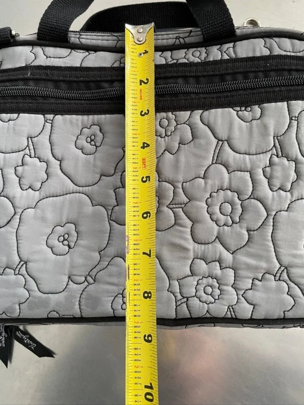 Thirty One Quilted Floral Crossbody Makeup Bag - Gray